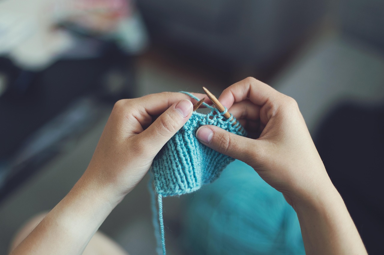 entdecken sie die zeitlose schönheit der vintage-mode! von atemberaubenden kleidern bis hin zu einzigartigen accessoires – lassen sie sich von den kulturen vergangener jahrzehnte inspirieren und finden sie ihren ganz persönlichen stil. ideal für modebegeisterte, die das besondere suchen.